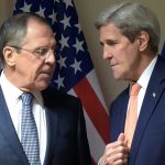 Le chef de la diplomatie russe Sergueï Lavrov et son homologue américain John Kerry. D. R.